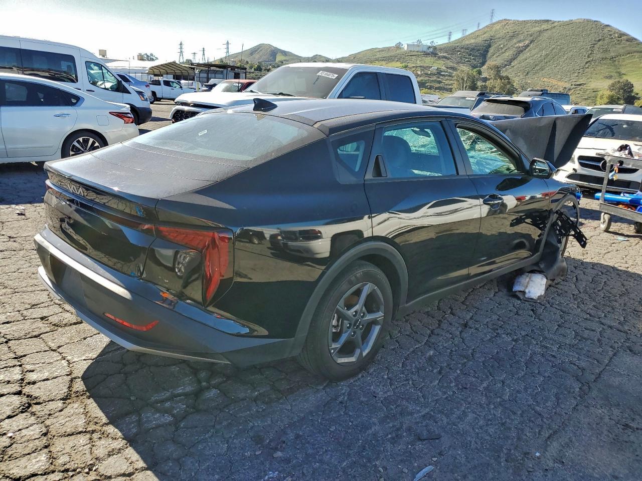 2025 Kia K4 Lx - zdjęcie 3