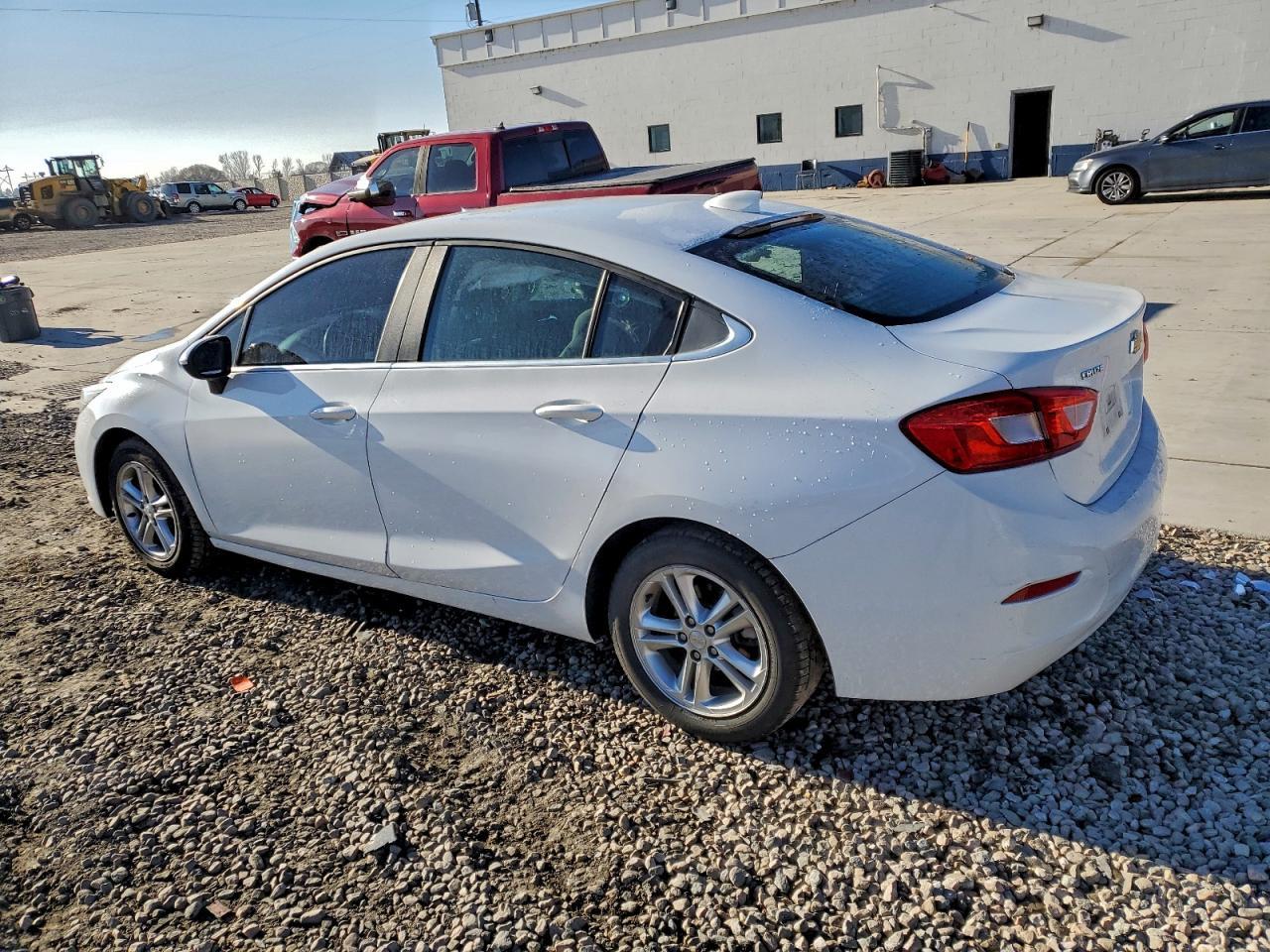 2018 Chevrolet Cruze Lt - zdjęcie 2