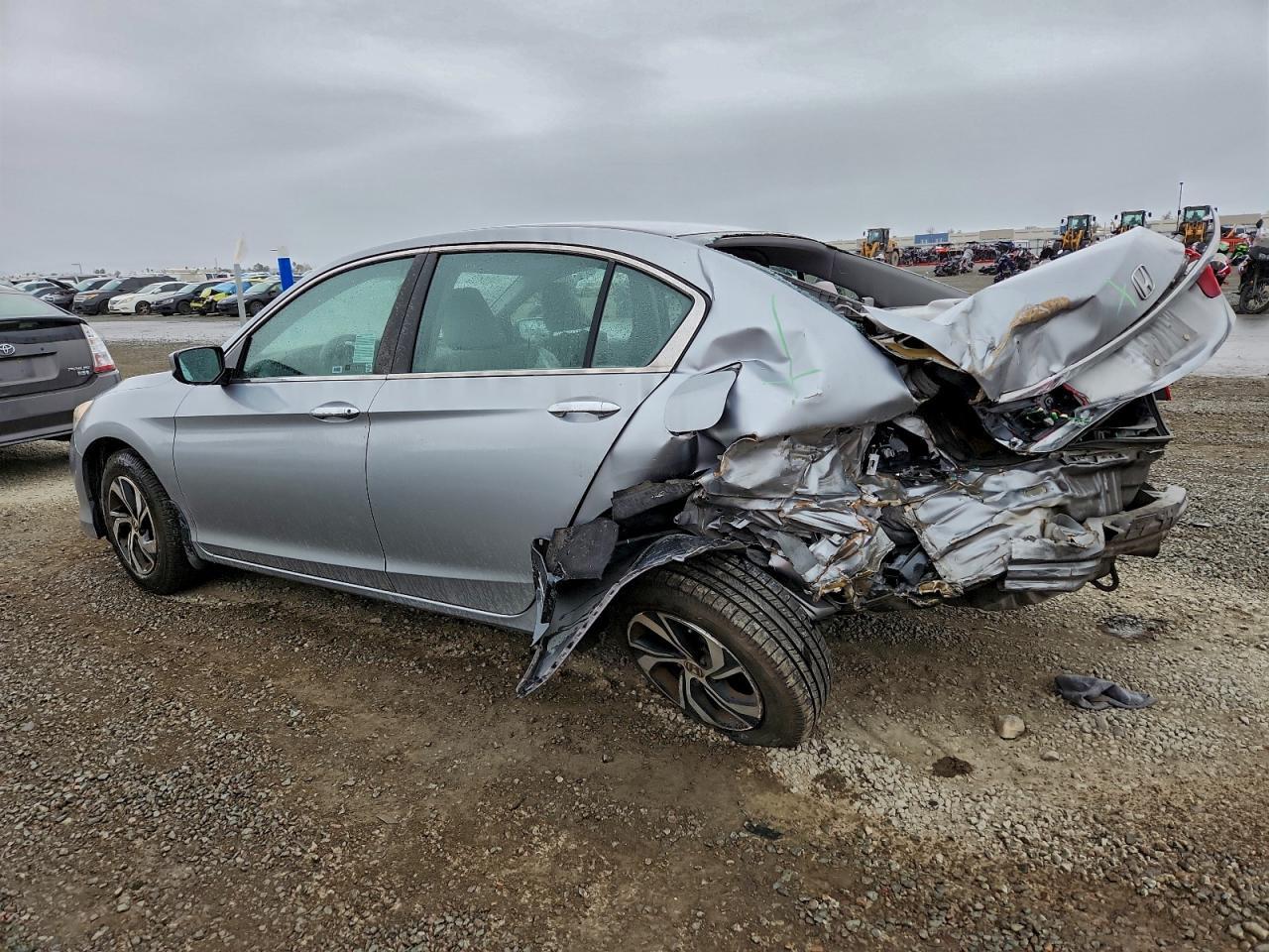 2017 Honda Accord Lx - zdjęcie 2