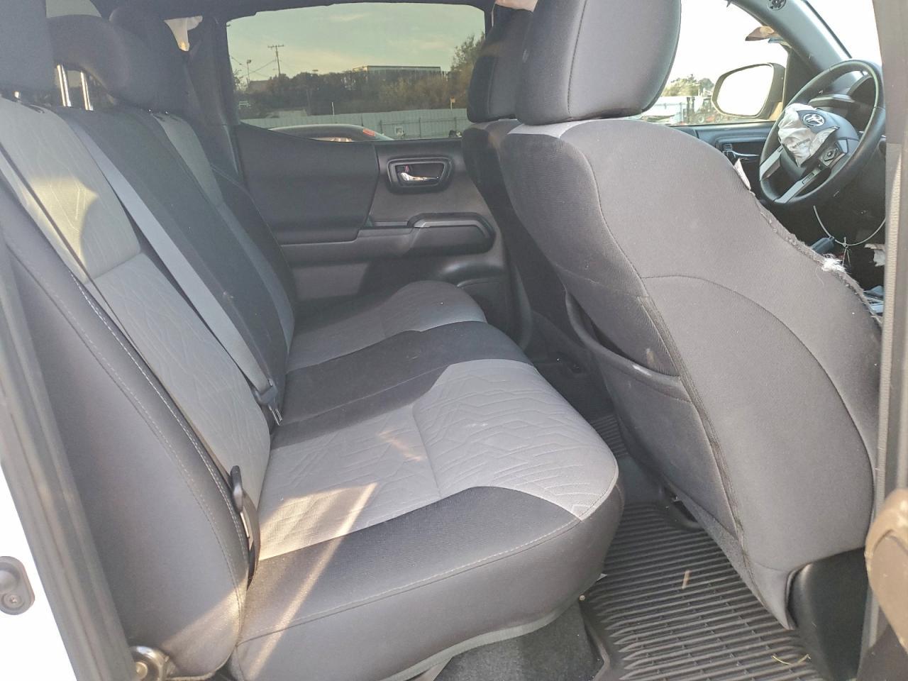 2023 Toyota Tacoma Double Cab - zdjęcie 10