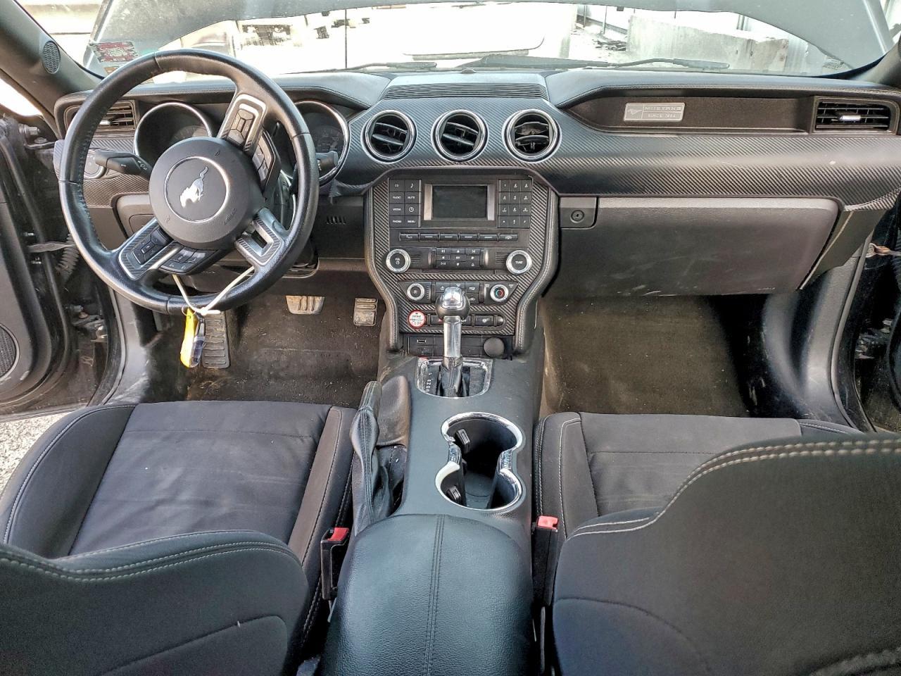 2016 Ford Mustang - zdjęcie 8