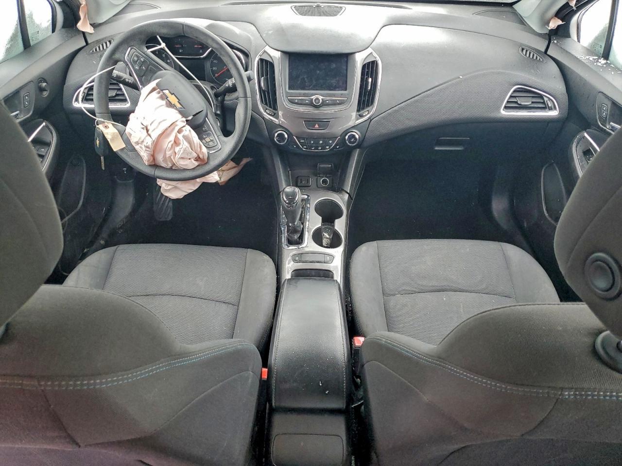 2019 Chevrolet Cruze Lt - zdjęcie 8