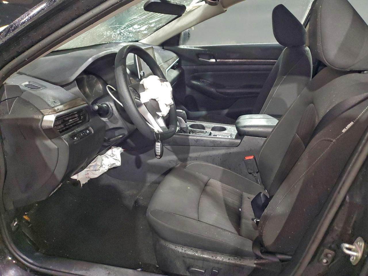 2025 Nissan Altima Sv - zdjęcie 7