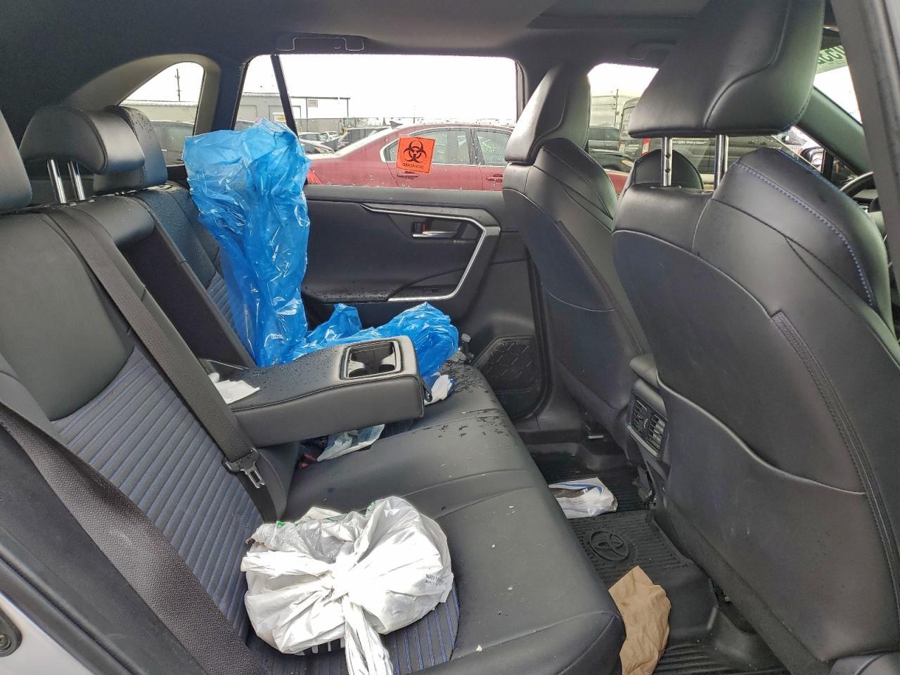 2022 Toyota Rav4 Xse - zdjęcie 10