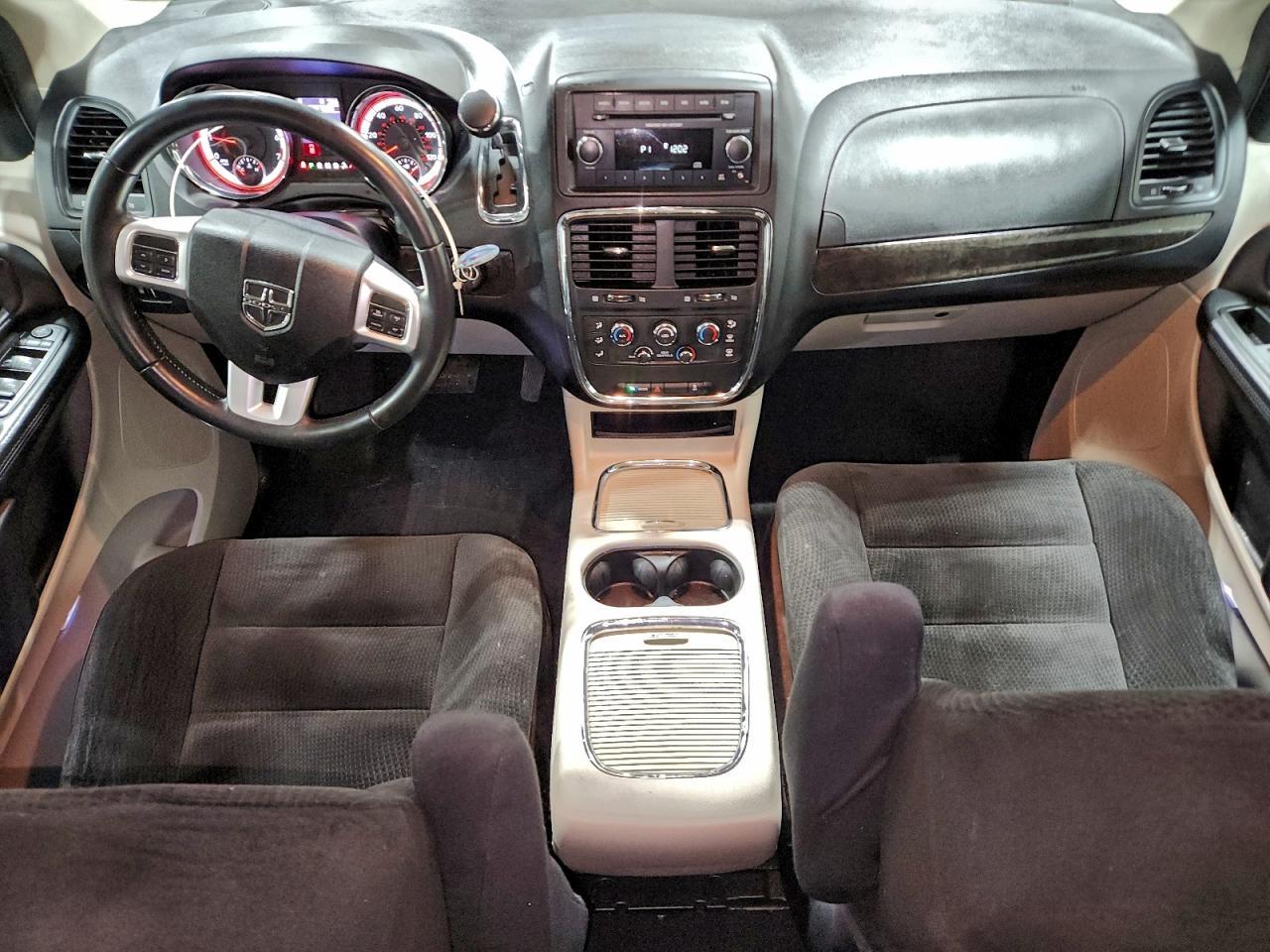 2014 Dodge Grand Caravan Sxt - zdjęcie 8