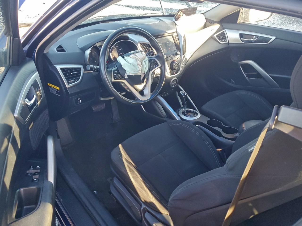 2017 Hyundai Veloster - zdjęcie 8