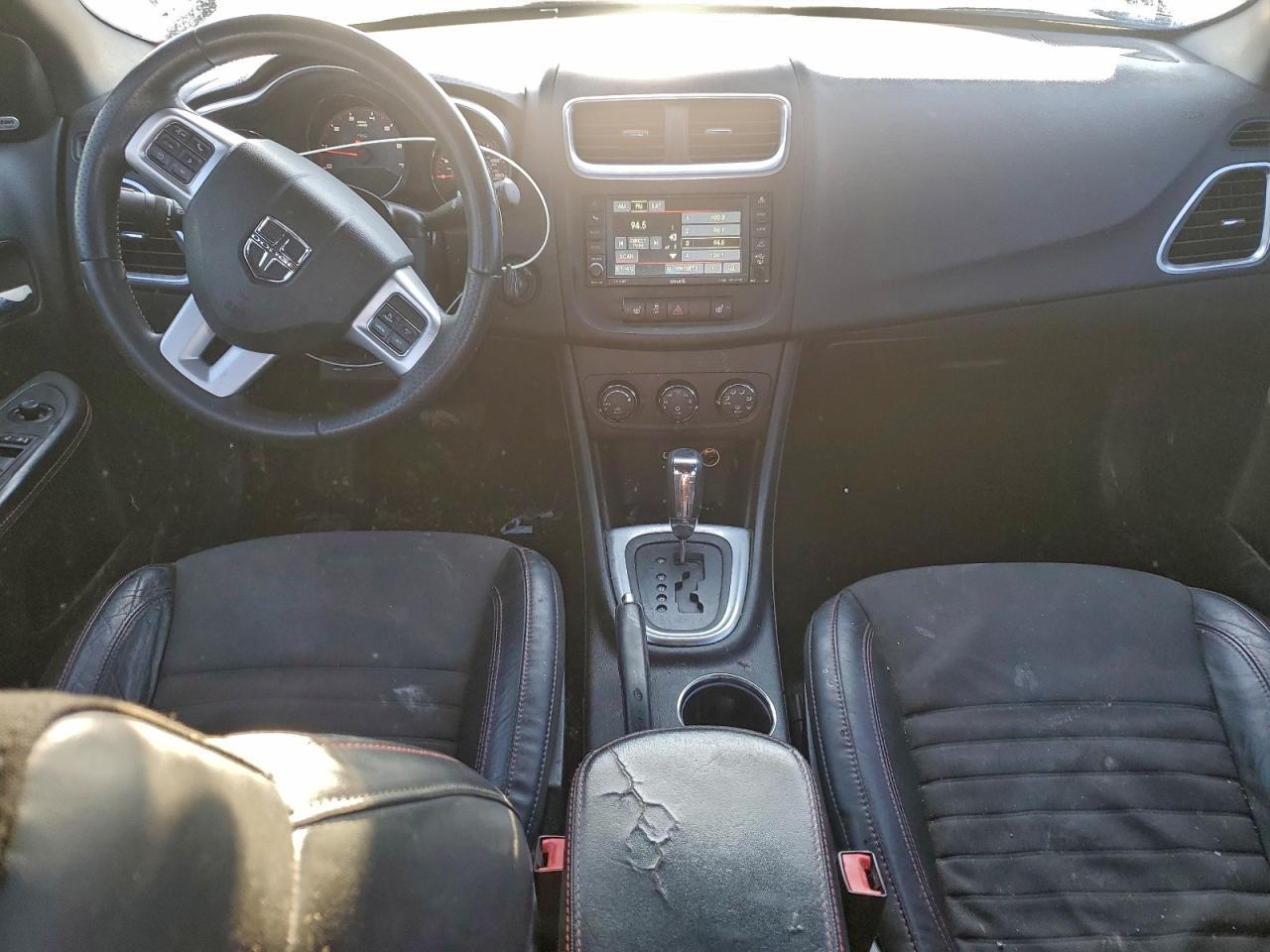 2013 Dodge Avenger - zdjęcie 8
