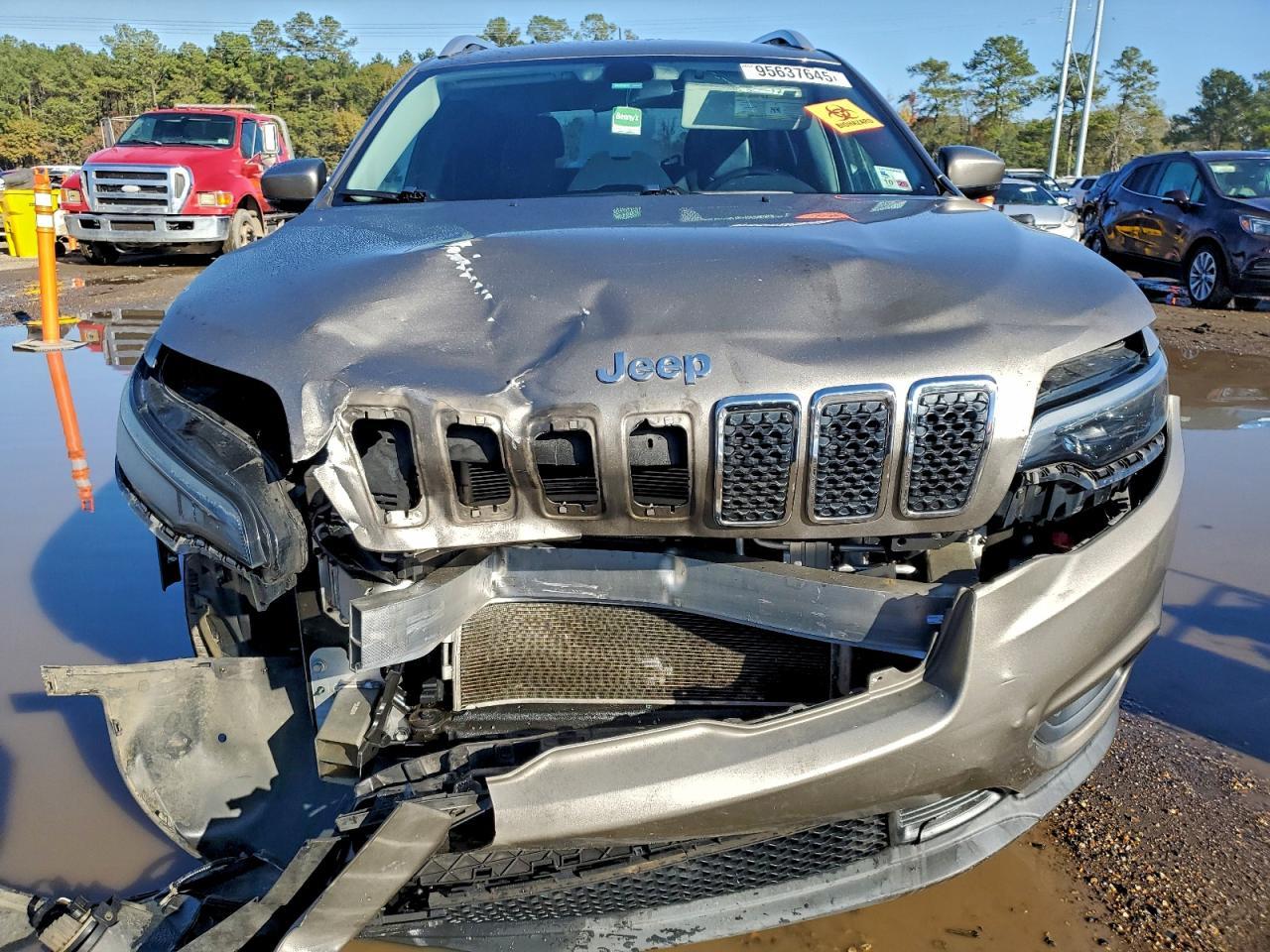 2019 Jeep Cherokee Latitude Plus - zdjęcie 5