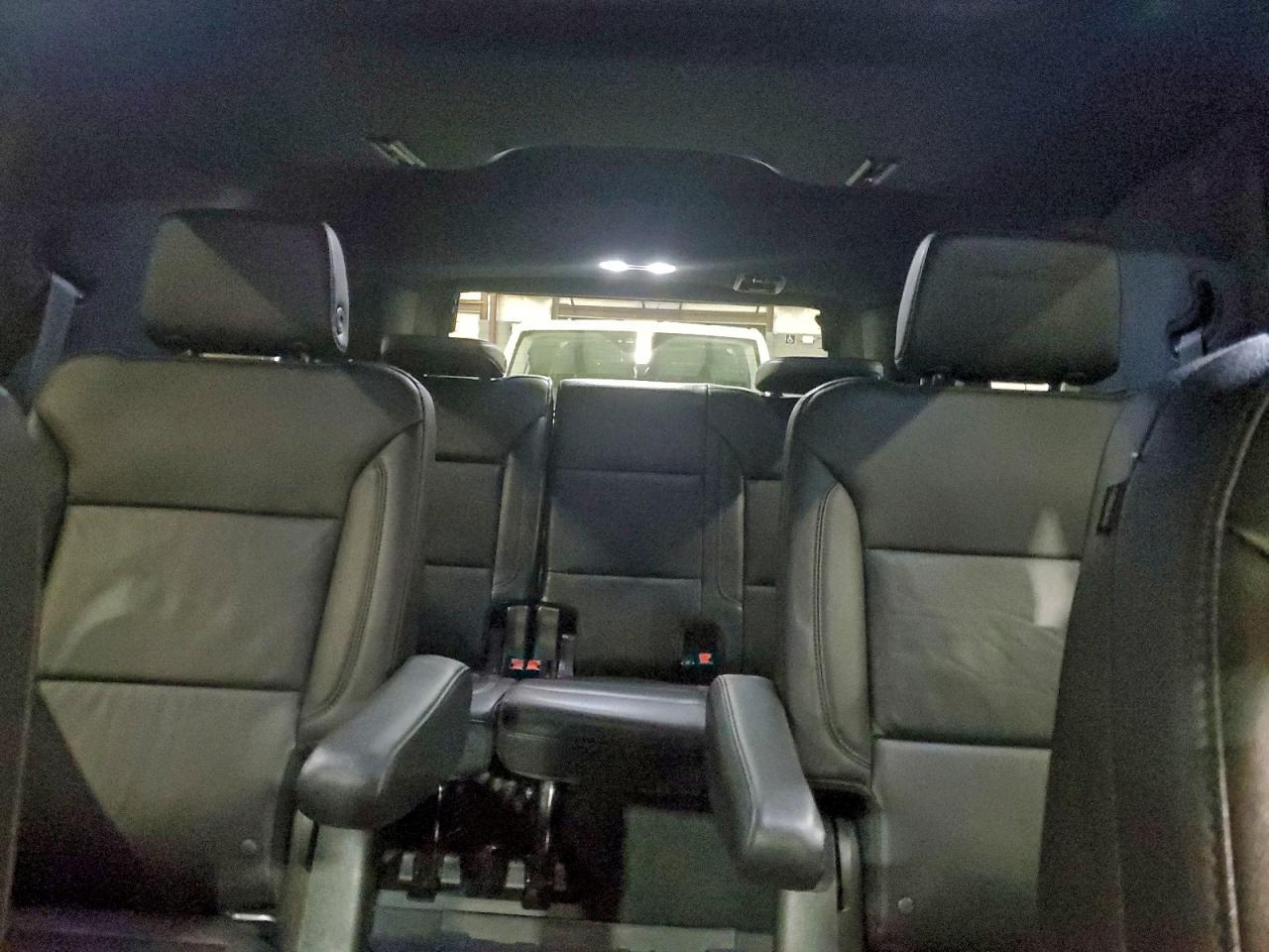 2021 Chevrolet Tahoe K1500 Z71 - zdjęcie 10