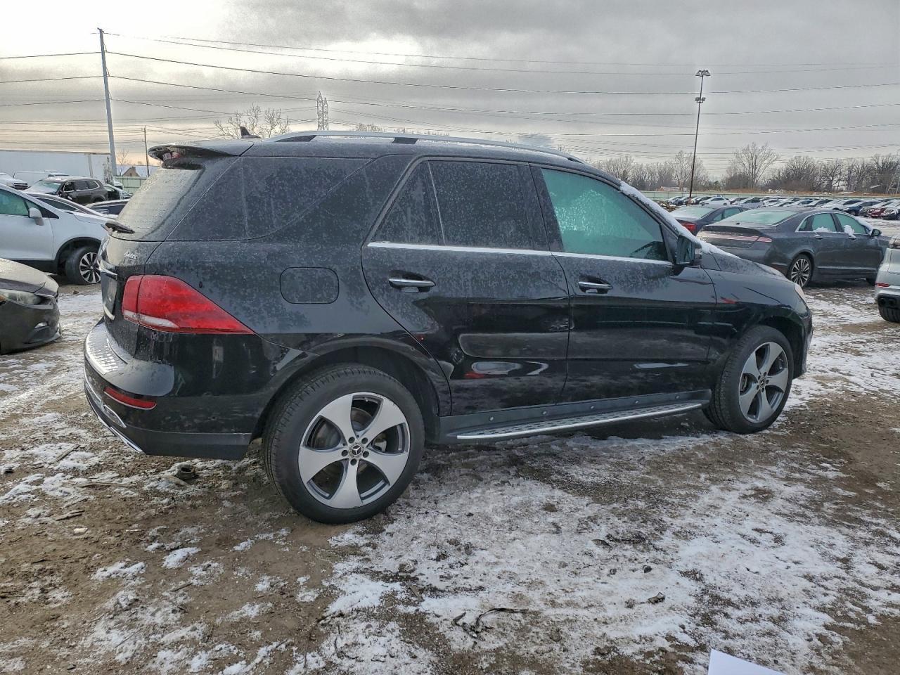 2017 Mercedes-Benz GLE - zdjęcie 3