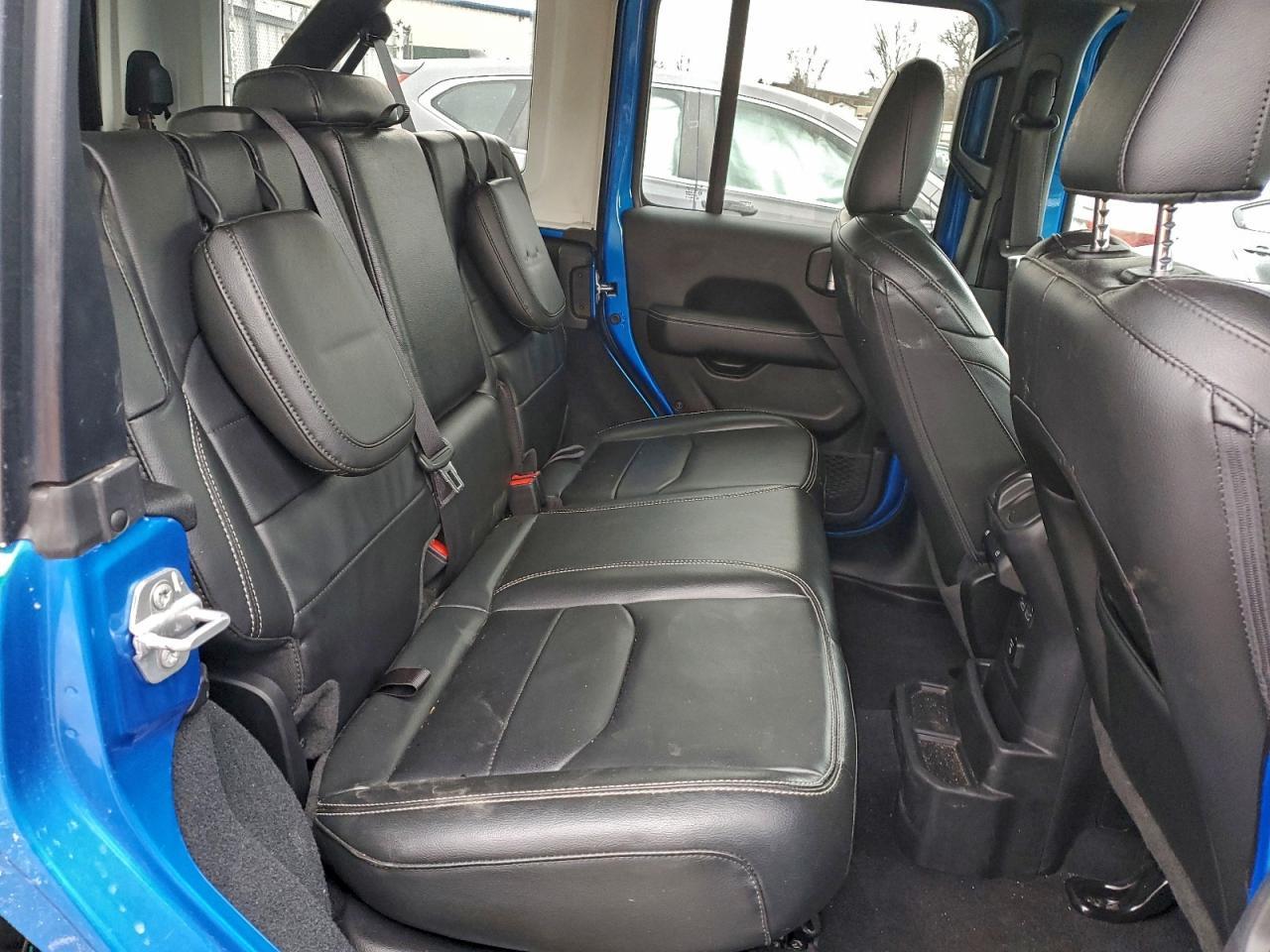 2022 Jeep Wrangler Unlimited Sahara 4Xe - zdjęcie 11