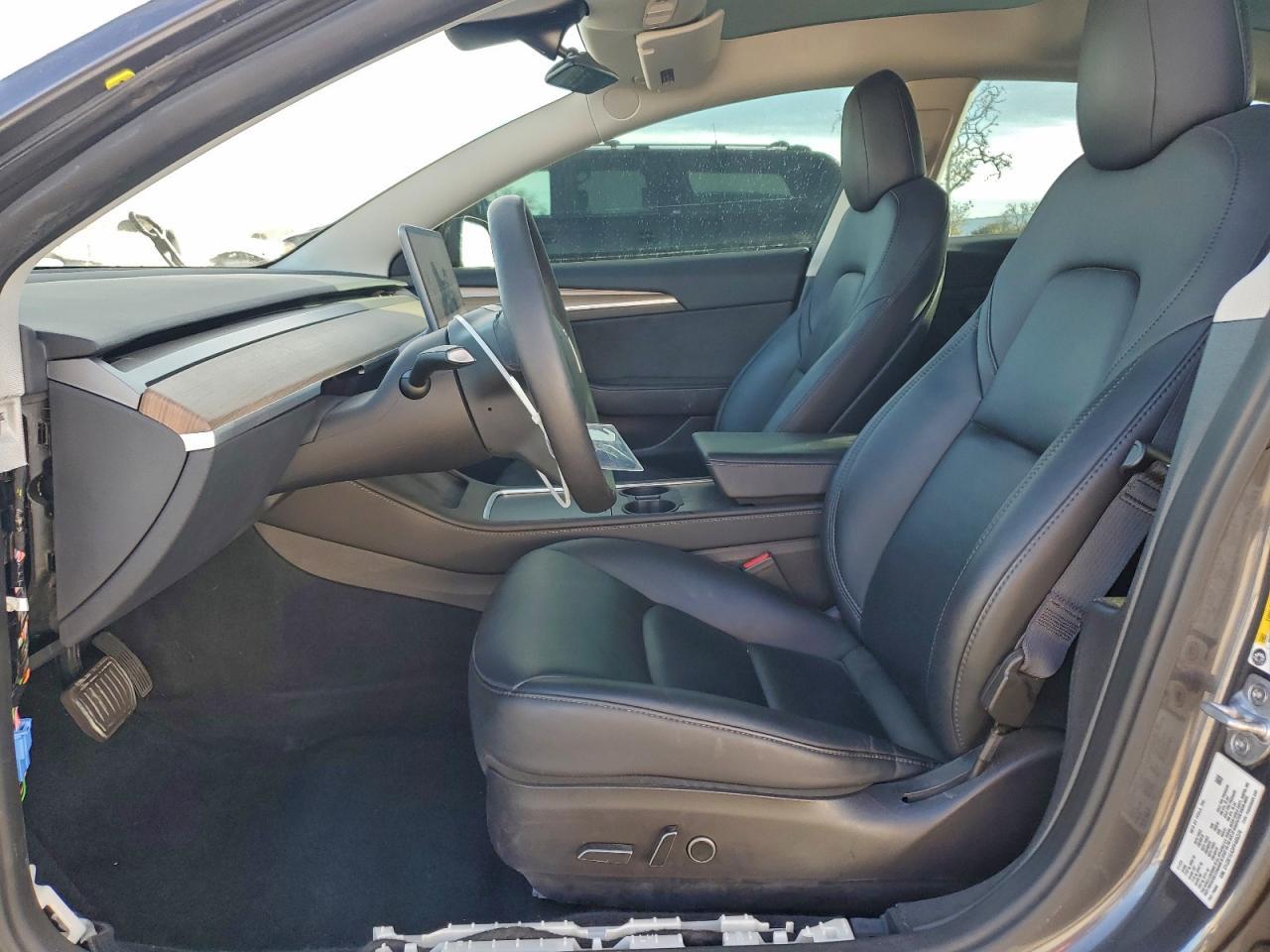 2023 Tesla Model 3 - zdjęcie 7