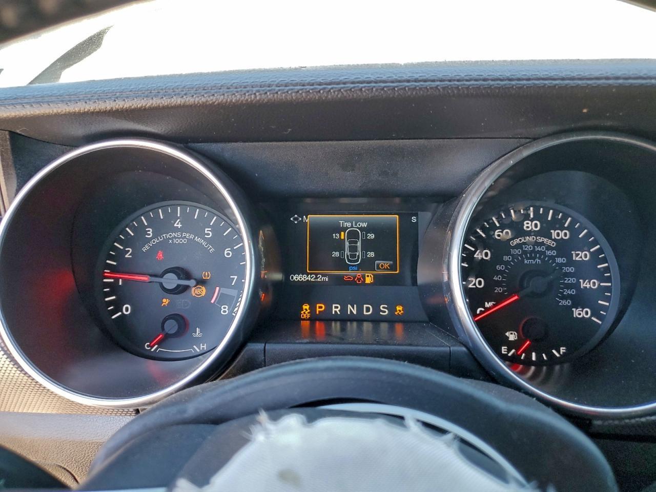 2021 Ford Mustang Gt - zdjęcie 9