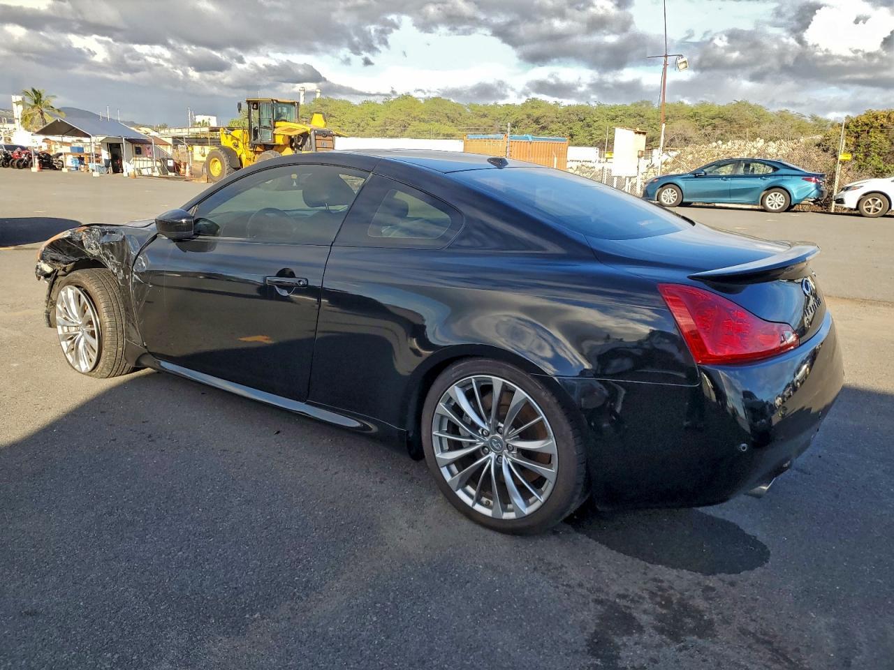 2015 Infiniti Q60 - zdjęcie 2