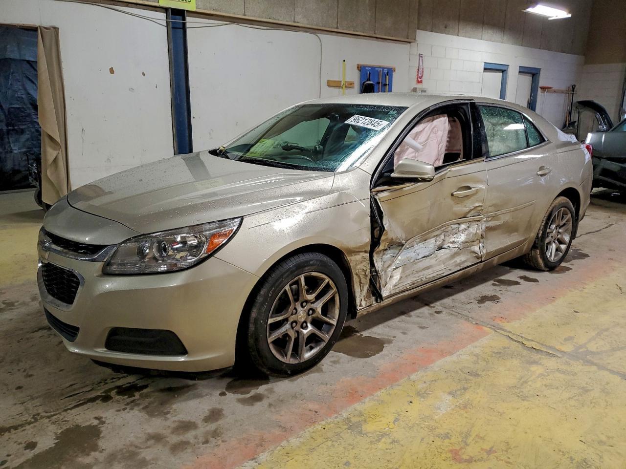 2015 Chevrolet Malibu 1Lt - zdjęcie główne