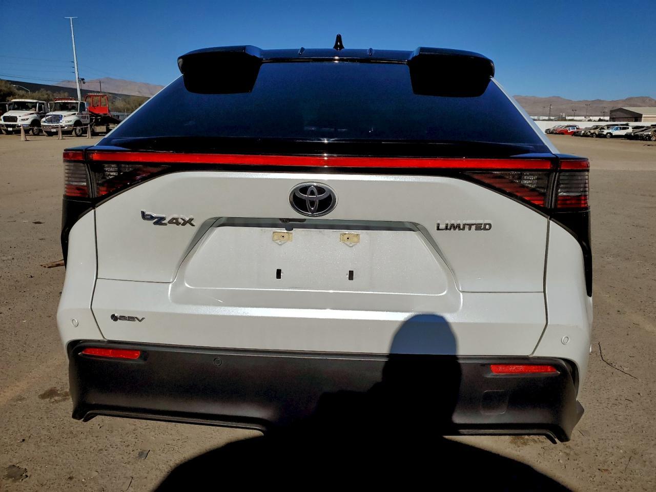2024 Toyota Bz4X Xle - zdjęcie 6
