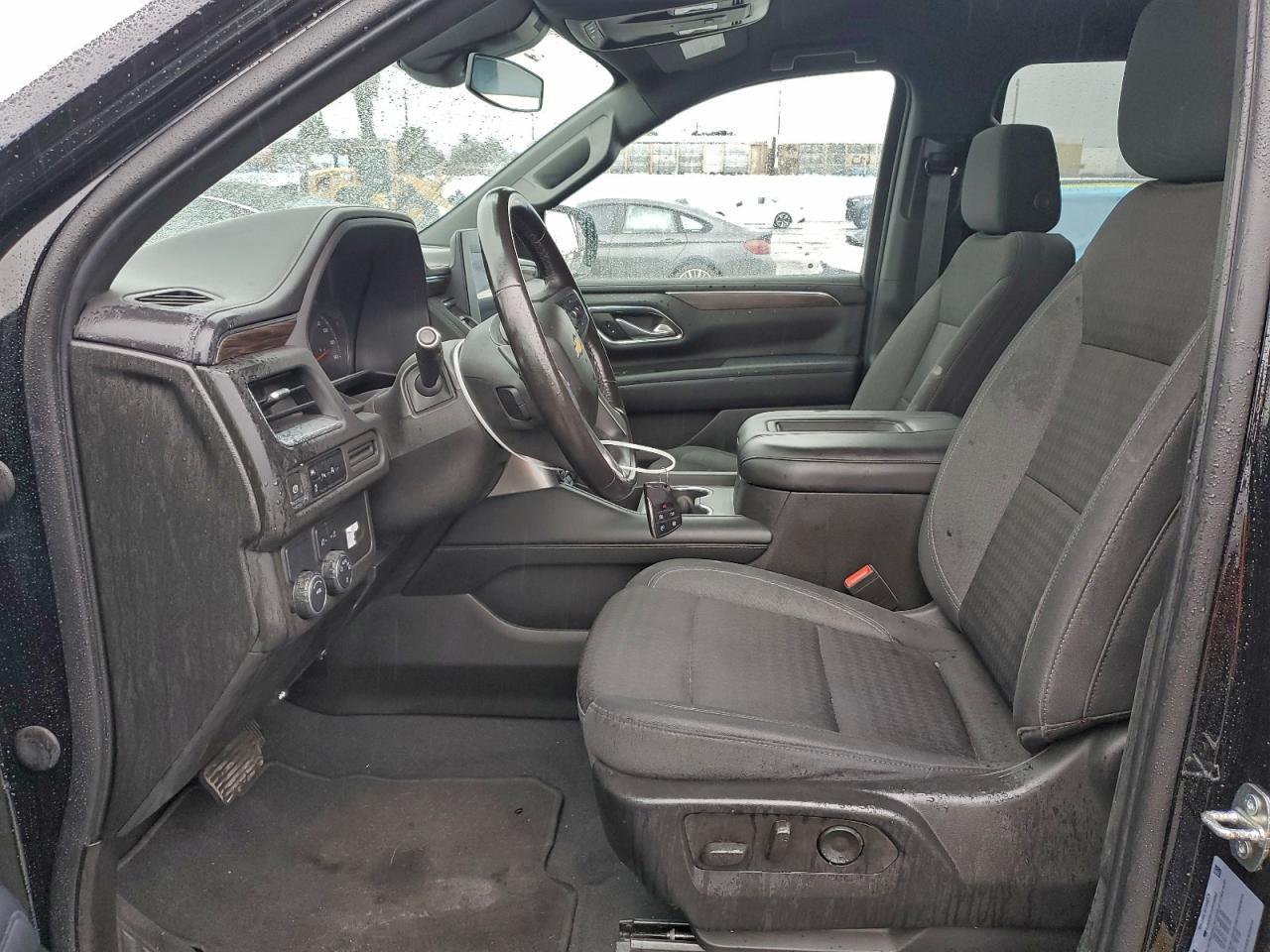 2023 Chevrolet Suburban C1500 Ls - zdjęcie 7