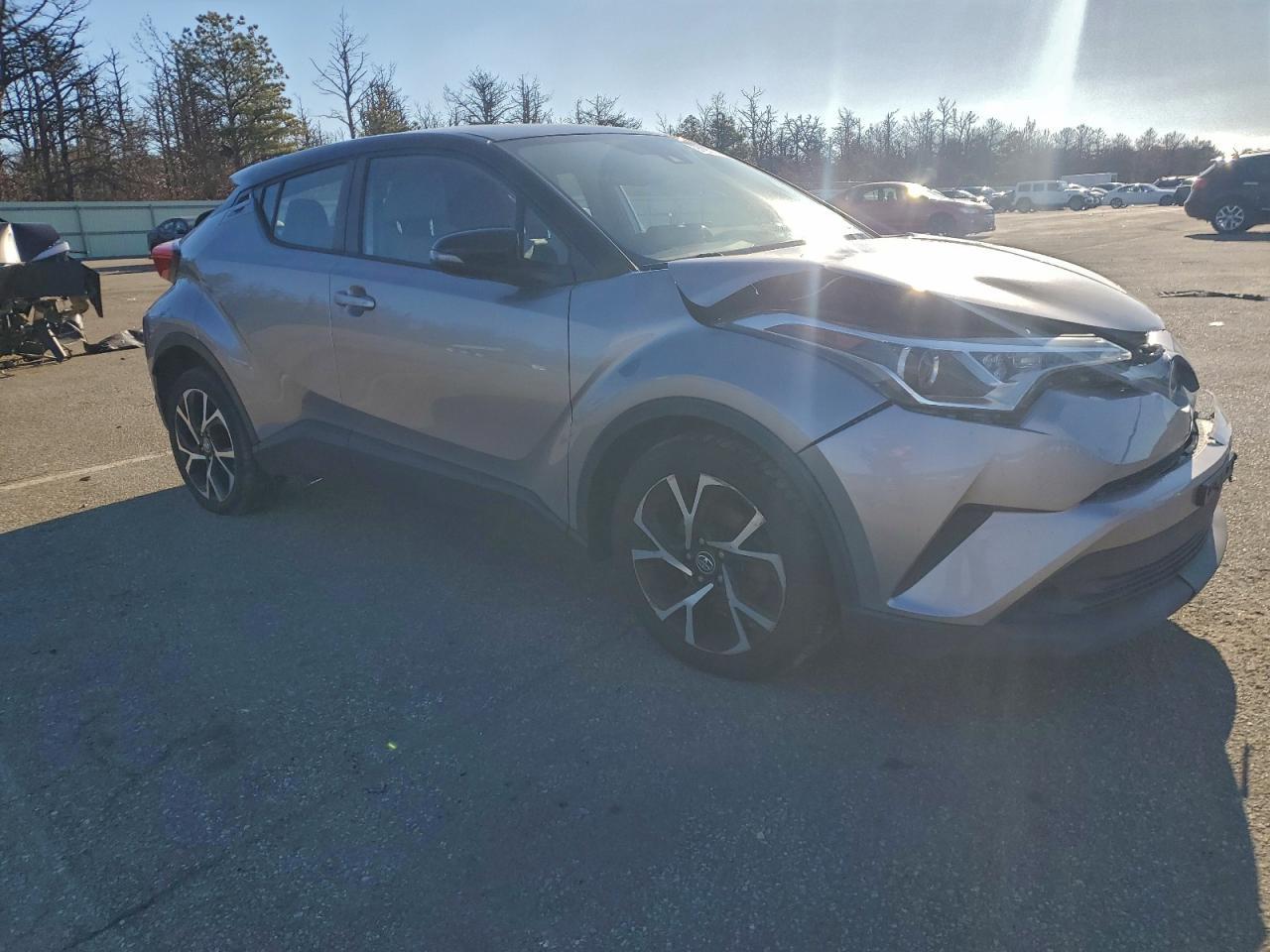 2019 Toyota C-Hr Xle - zdjęcie 4