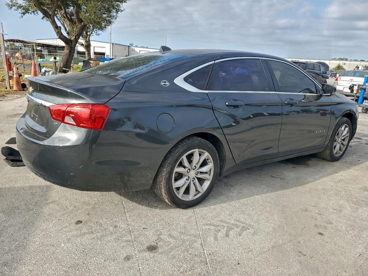 2014 Chevrolet Impala Lt - zdjęcie 3
