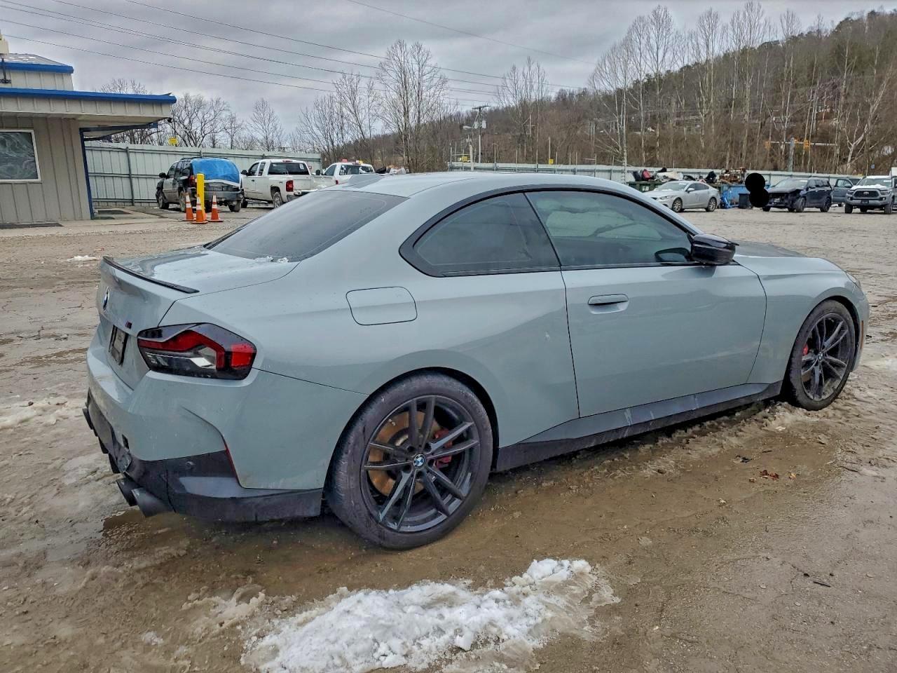 2024 BMW M240Xi - zdjęcie 3