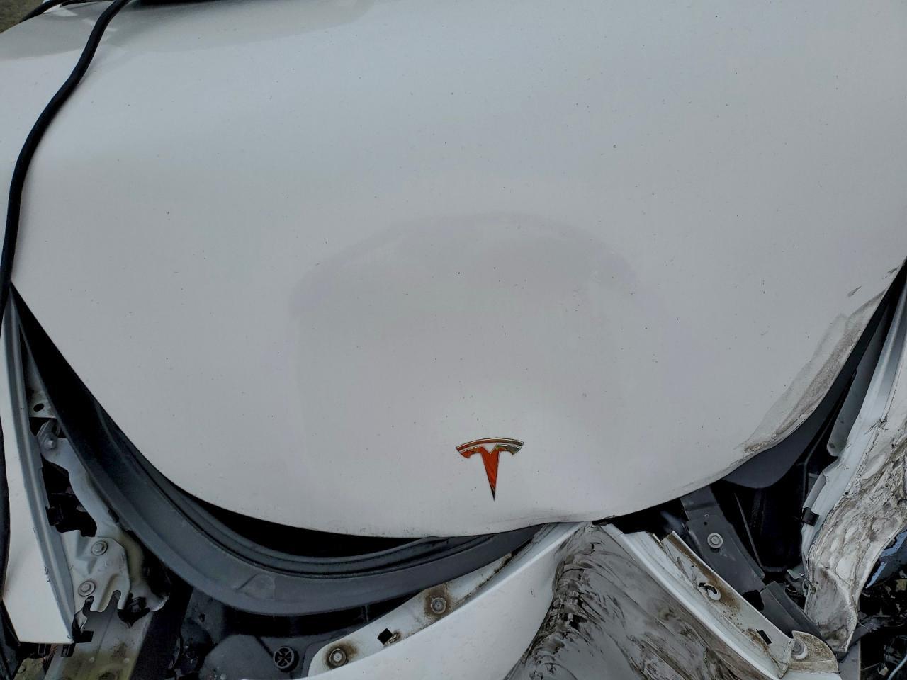 2022 Tesla Model 3 - zdjęcie 11