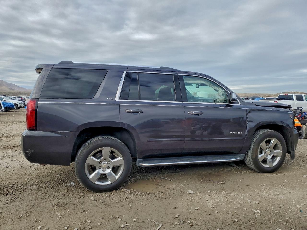 2016 Chevrolet Tahoe K1500 Ltz - zdjęcie 3