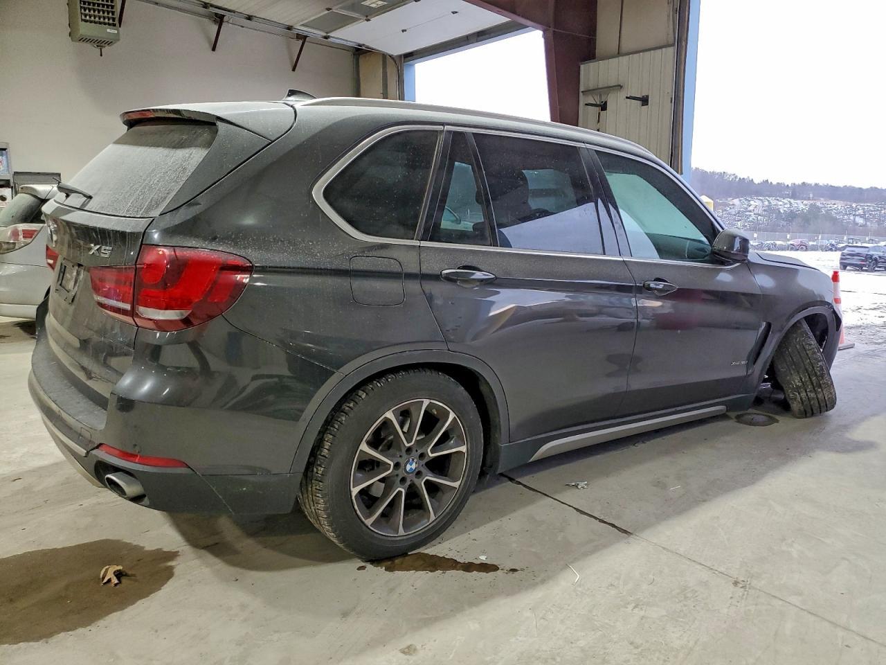 2017 BMW X5 xDrive35I - zdjęcie 3