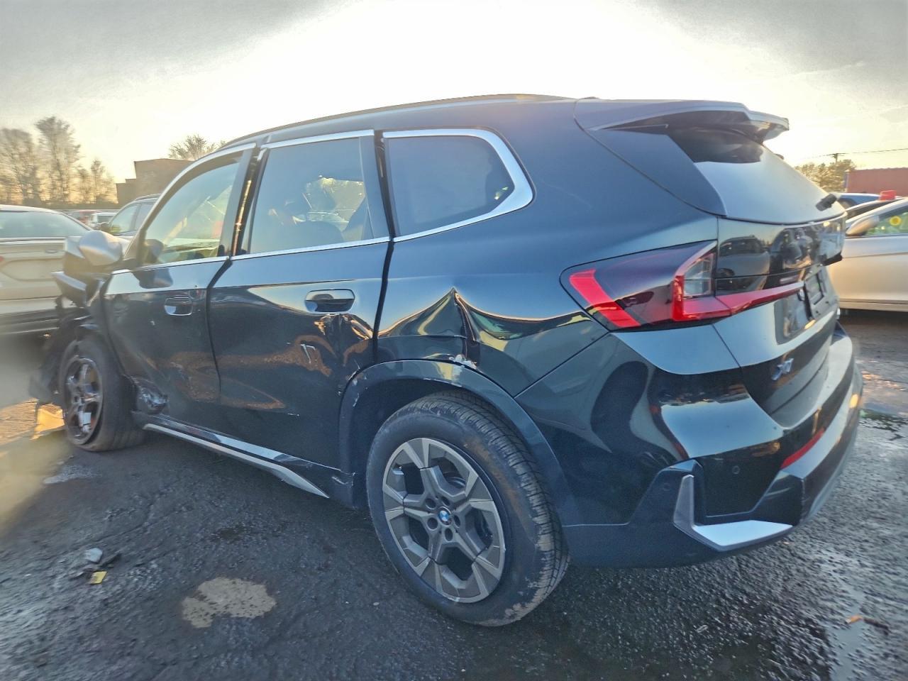 2024 BMW X1 xDrive28I - zdjęcie 2