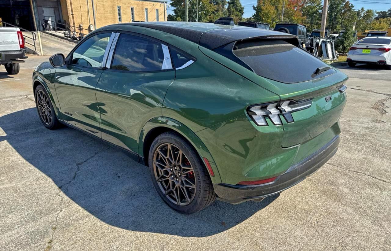 2025 Ford Mustang Mach-E - zdjęcie 3