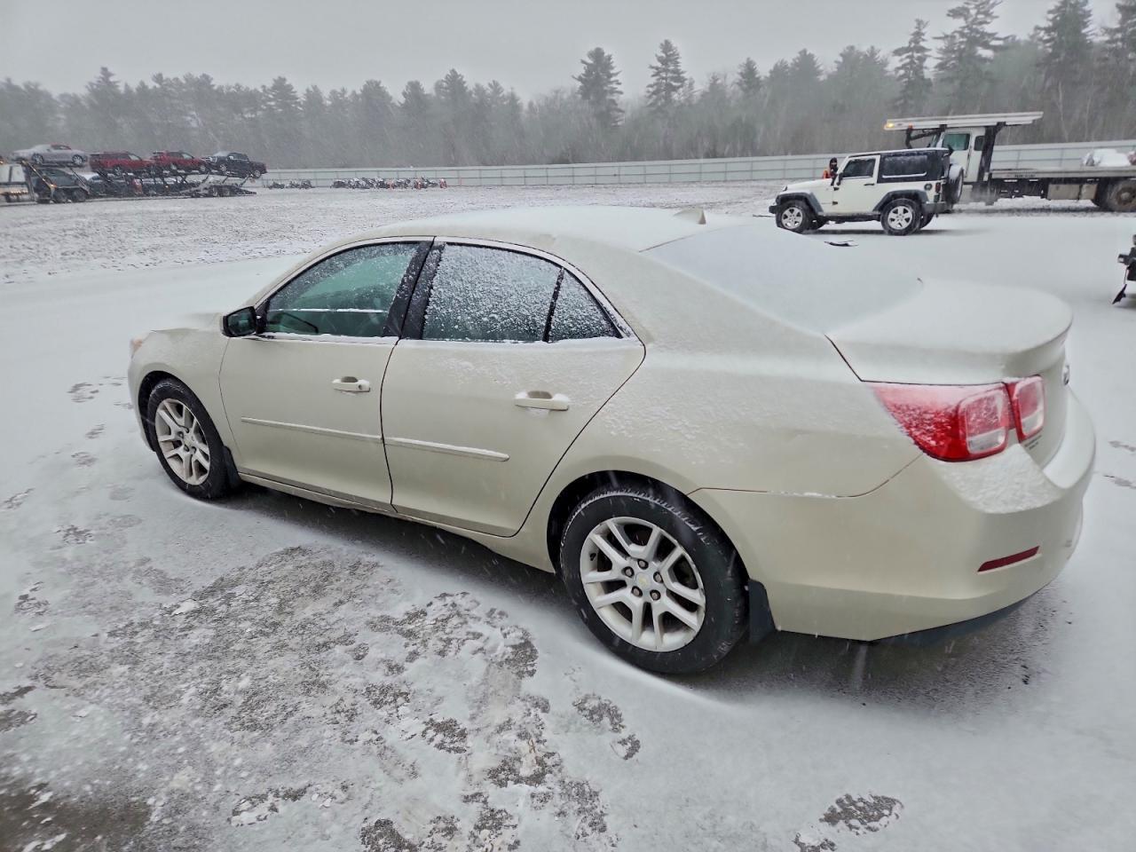 2014 Chevrolet Malibu - zdjęcie 2