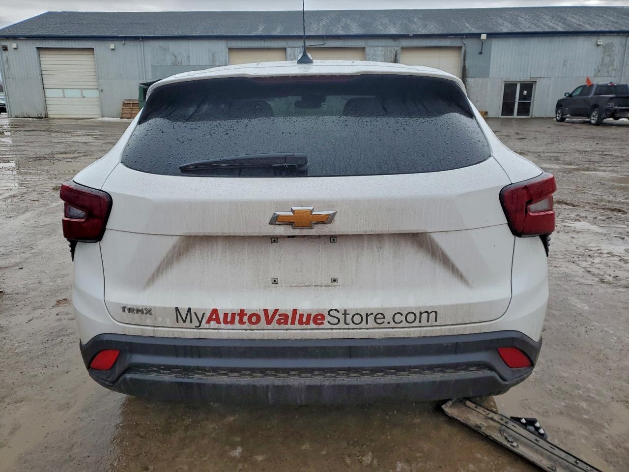 2025 Chevrolet Trax Ls - zdjęcie 6