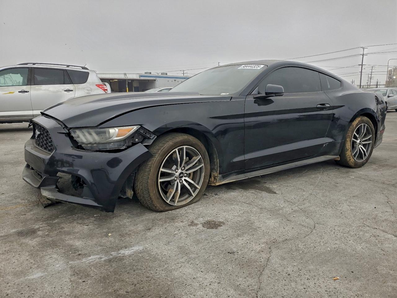 2016 Ford Mustang - zdjęcie główne