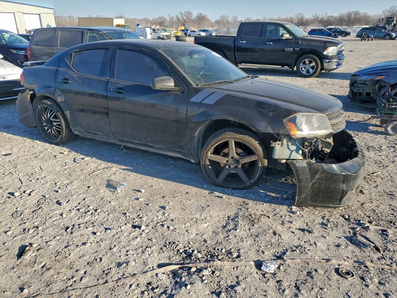 2013 Dodge Avenger - zdjęcie 4
