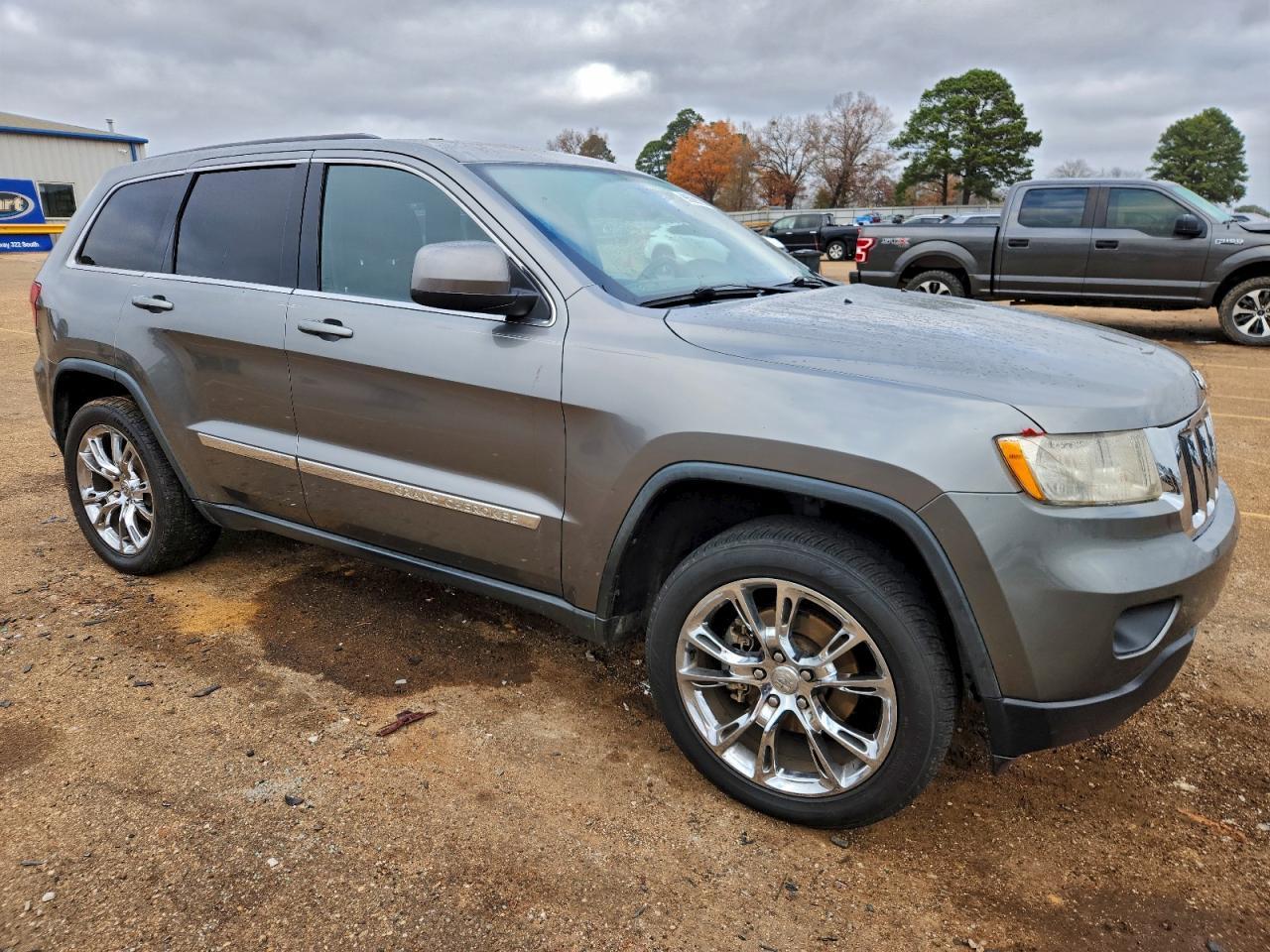 2013 Jeep Grand Cherokee Laredo - zdjęcie 4