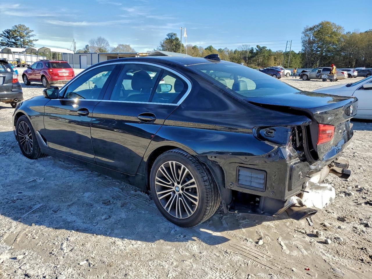 2019 BMW Seria 5 540i - zdjęcie 2