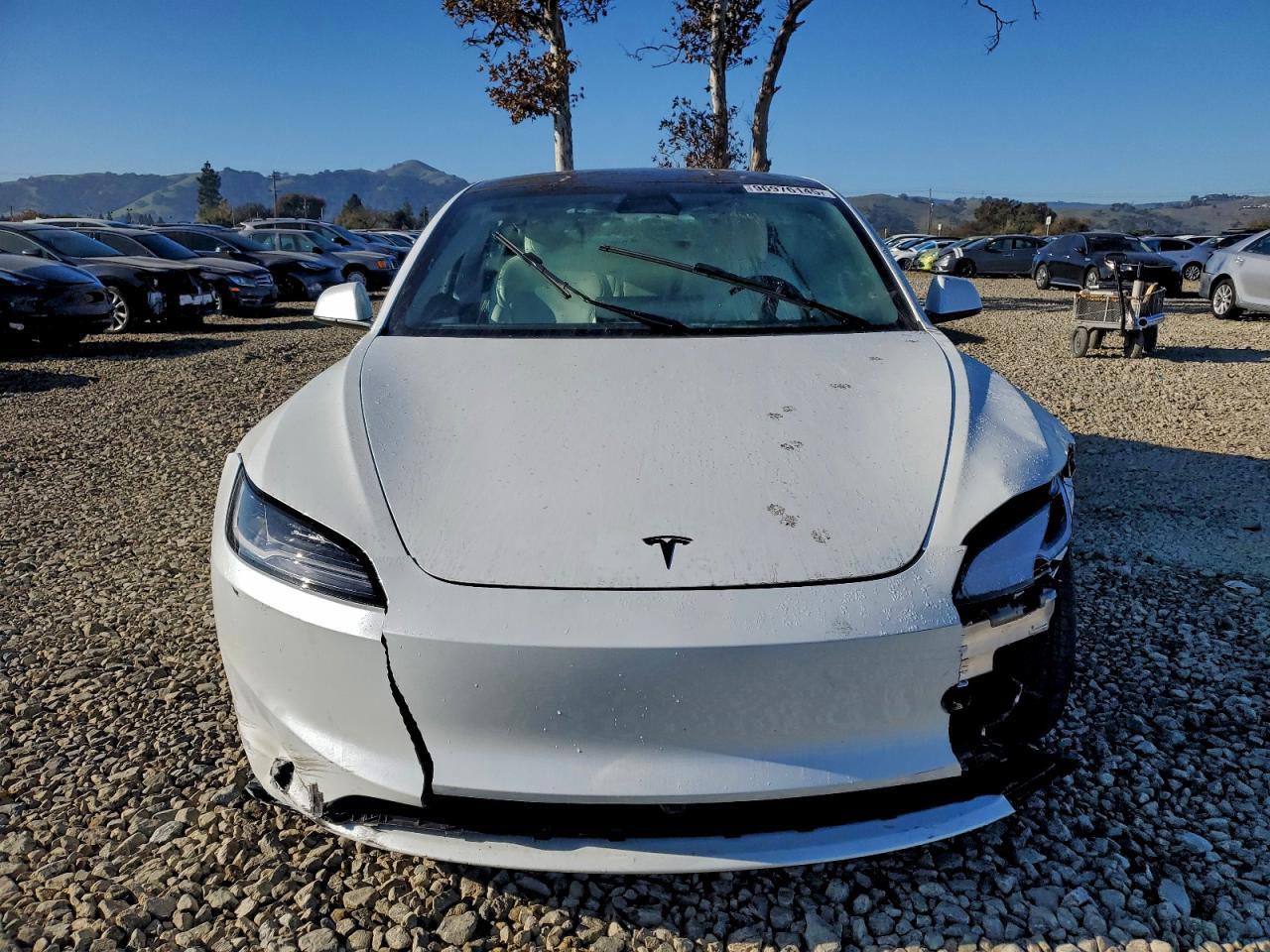 2026 Tesla Model 3 - zdjęcie 5