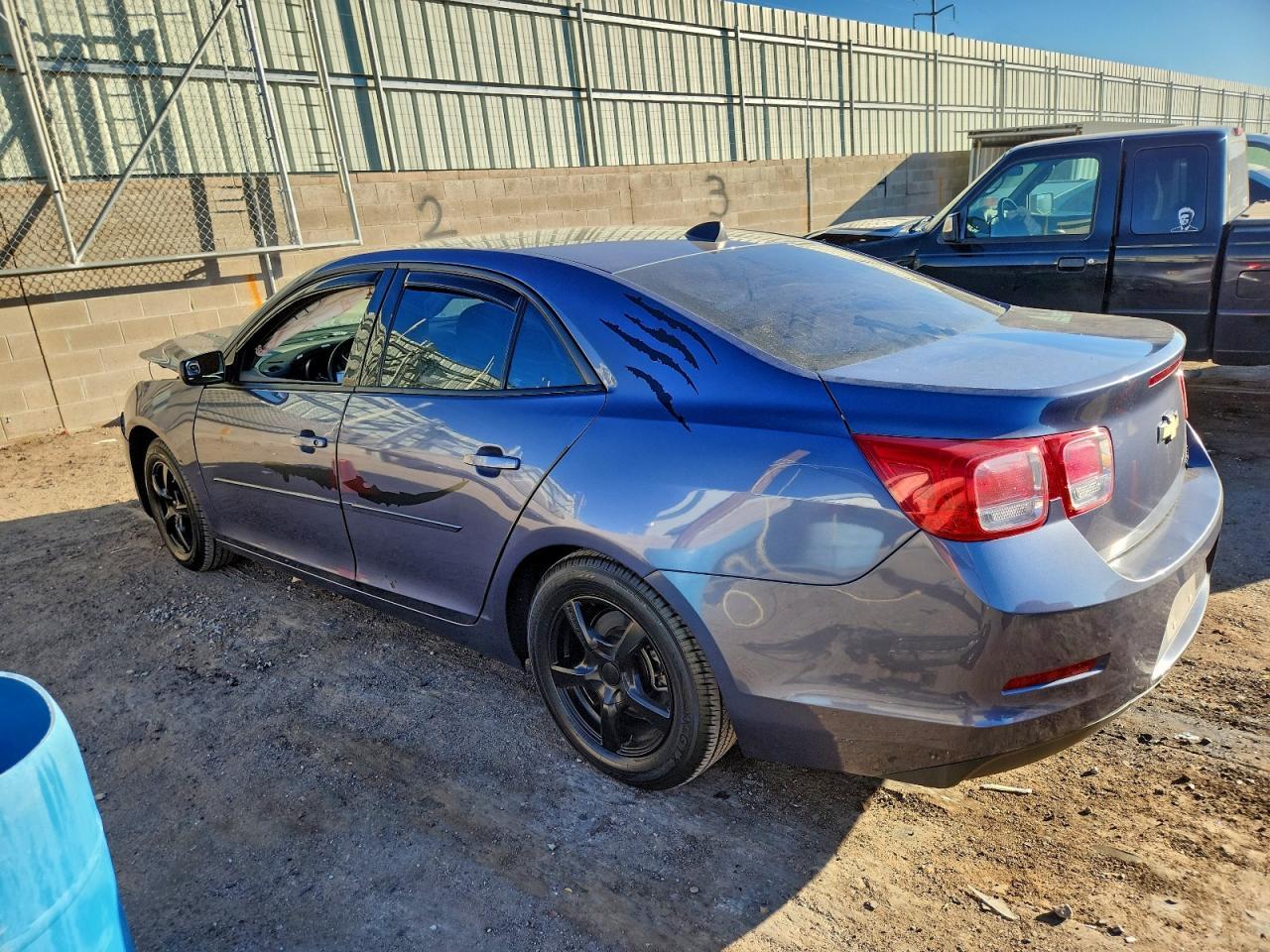 2013 Chevrolet Malibu Ls - zdjęcie 2