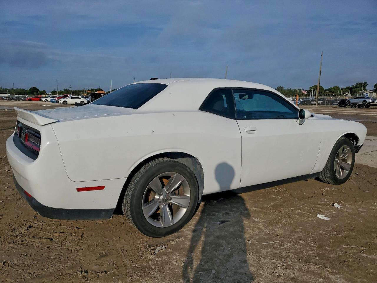 2019 Dodge Challenger Sxt - zdjęcie 3