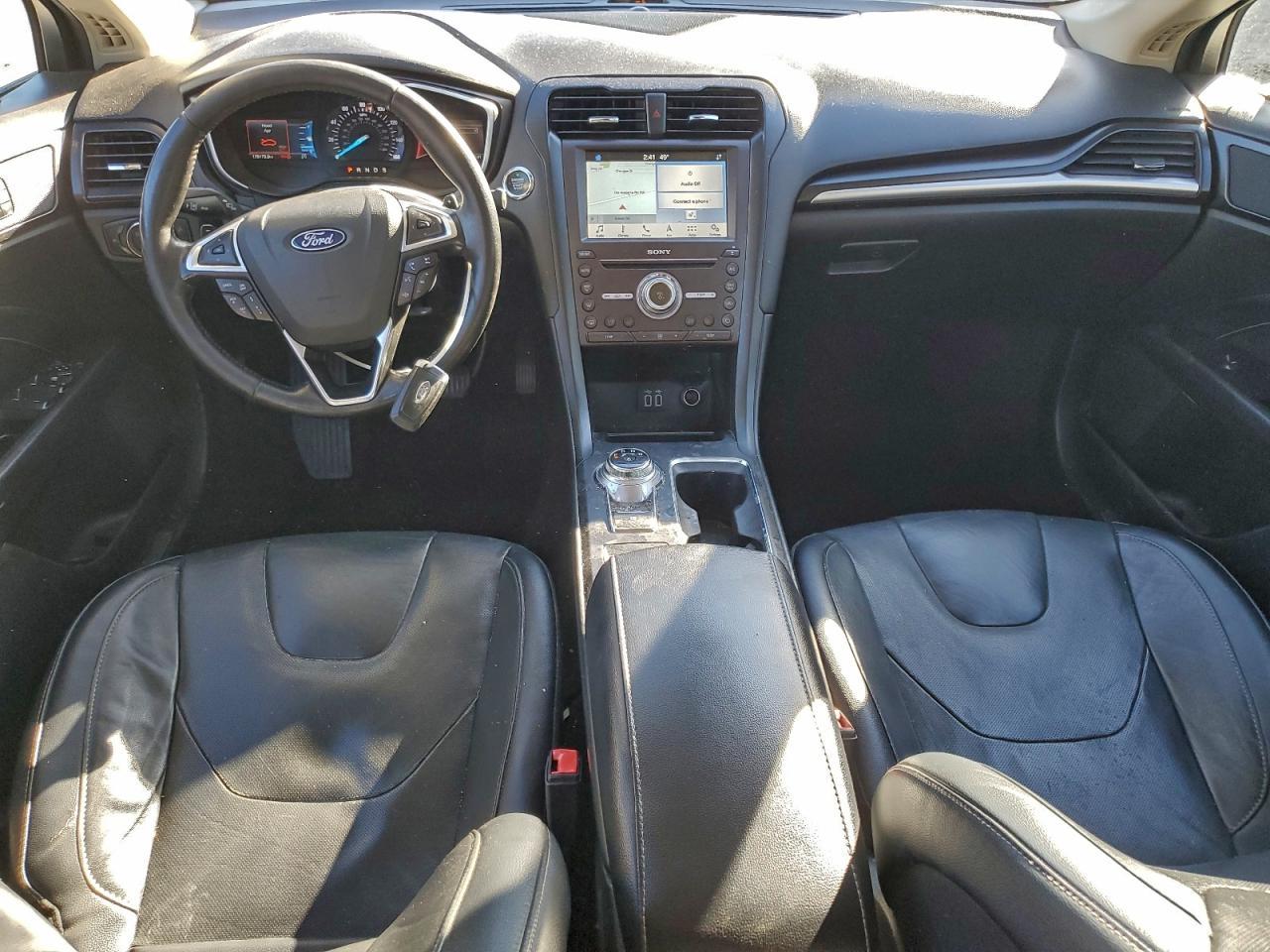 2019 Ford Fusion Titanium - zdjęcie 8