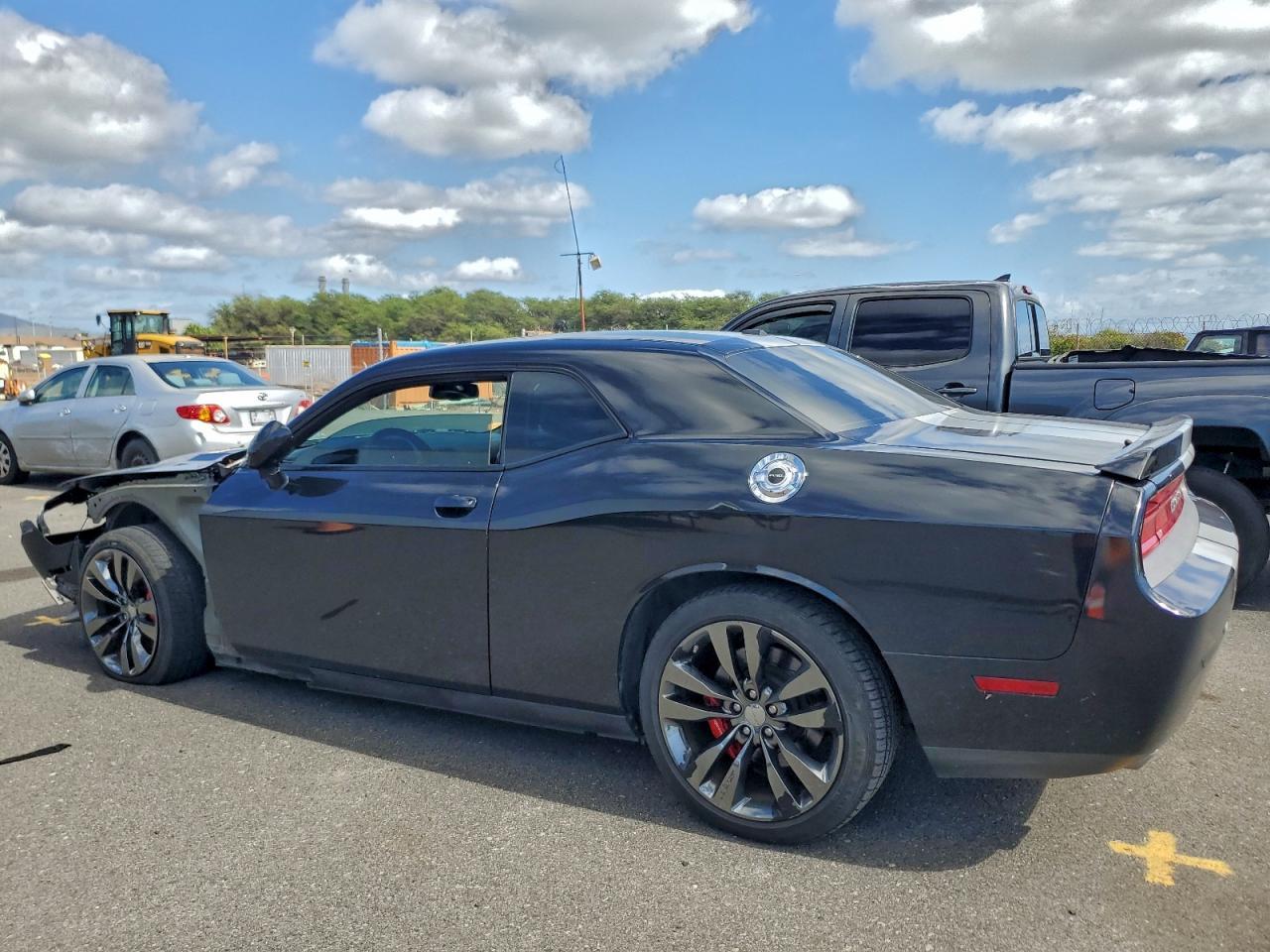 2013 Dodge Challenger Srt-8 - zdjęcie 2