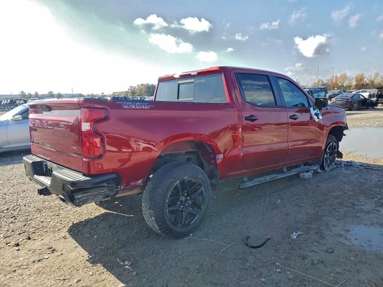 2021 Chevrolet Silverado K1500 Lt Trail Boss - zdjęcie 3