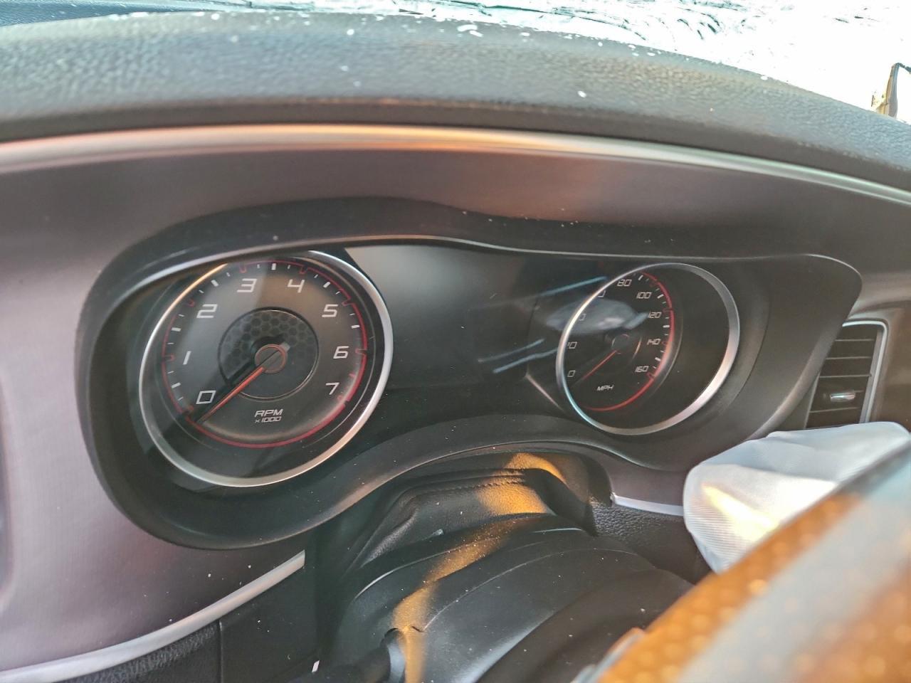 2020 Dodge Charger R/T - zdjęcie 9