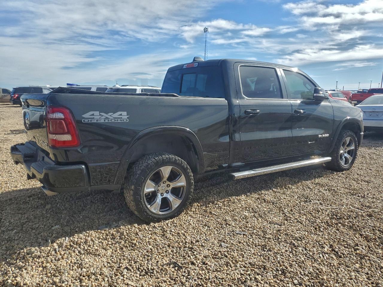 2020 Ram 1500 Laramie - zdjęcie 3
