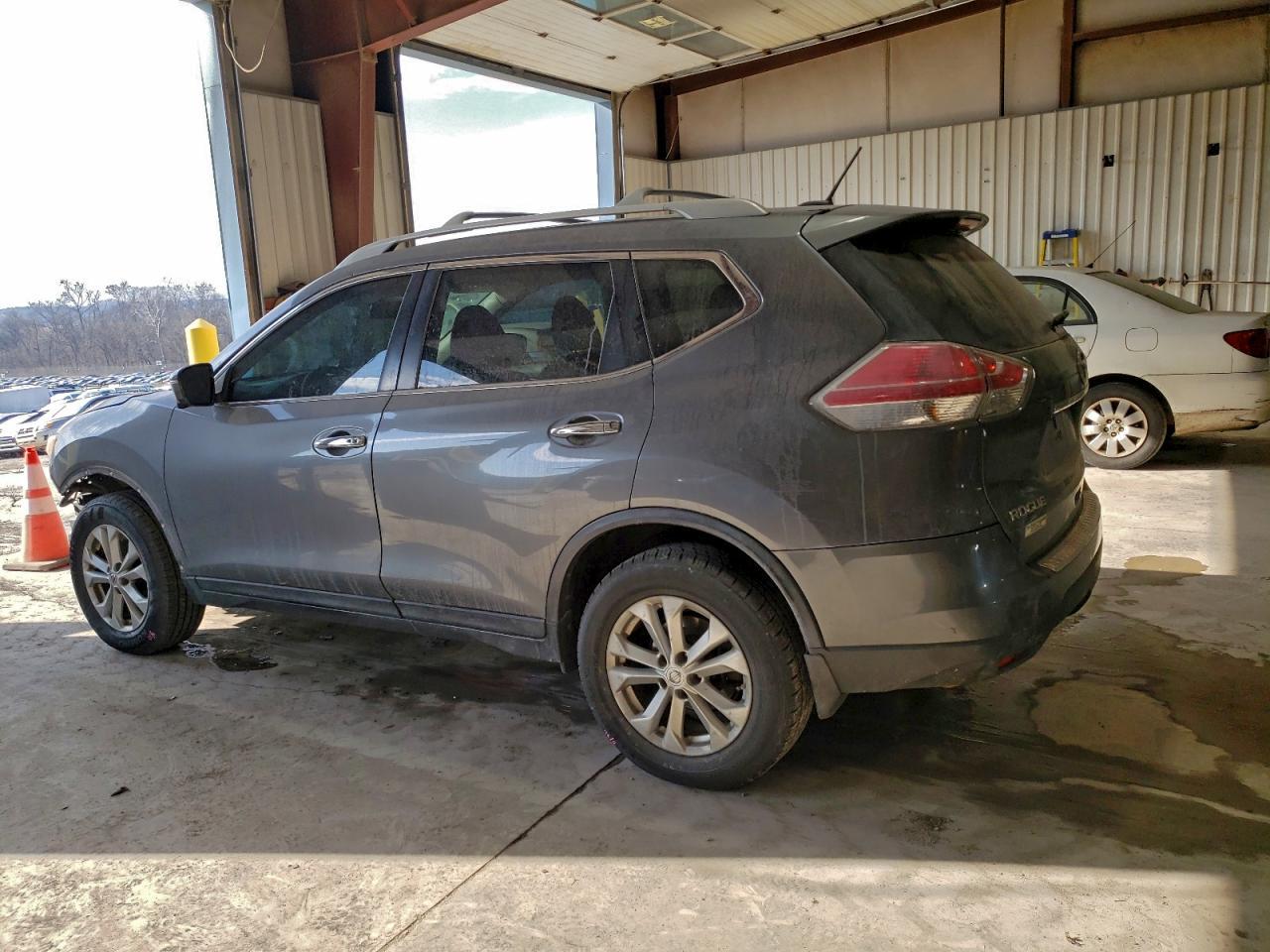 2016 Nissan Rogue S - zdjęcie 2