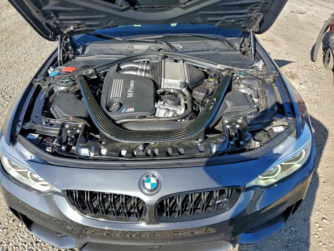 2016 BMW M4 - zdjęcie 11