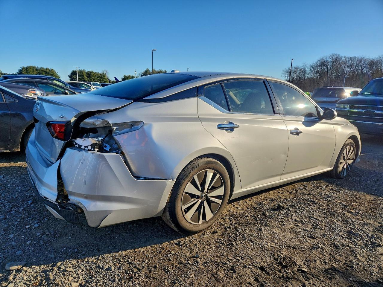 2019 Niss Altima - zdjęcie 3