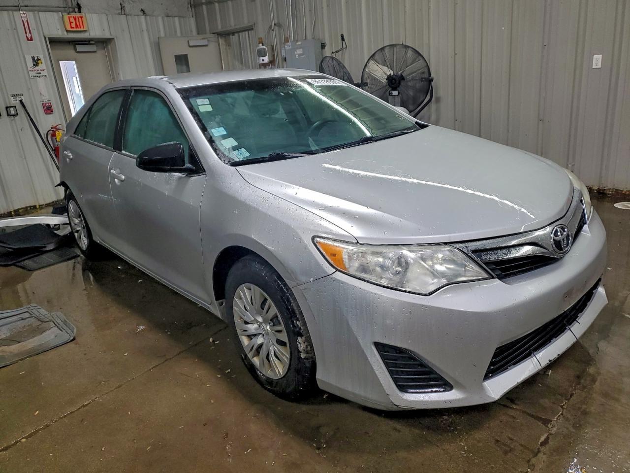 2013 Toyota Camry L - zdjęcie 4