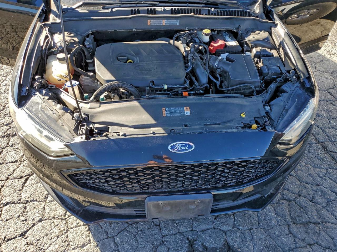 2017 Ford Fusion - zdjęcie 11