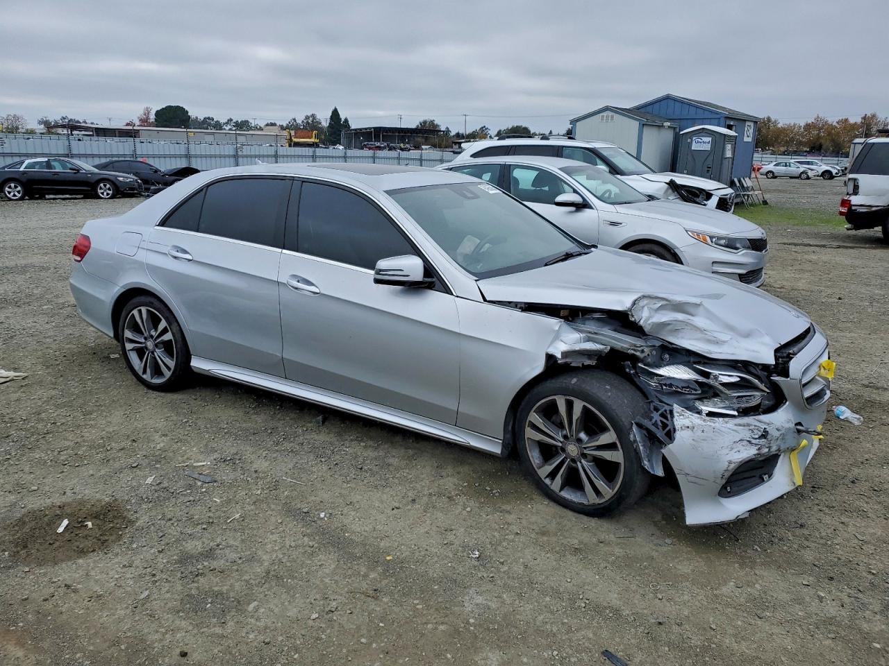 2016 Mercedes-Benz E 350 - zdjęcie 4