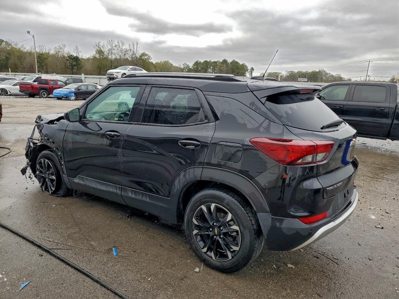 2021 Chevrolet Trailblazer Lt - zdjęcie 2